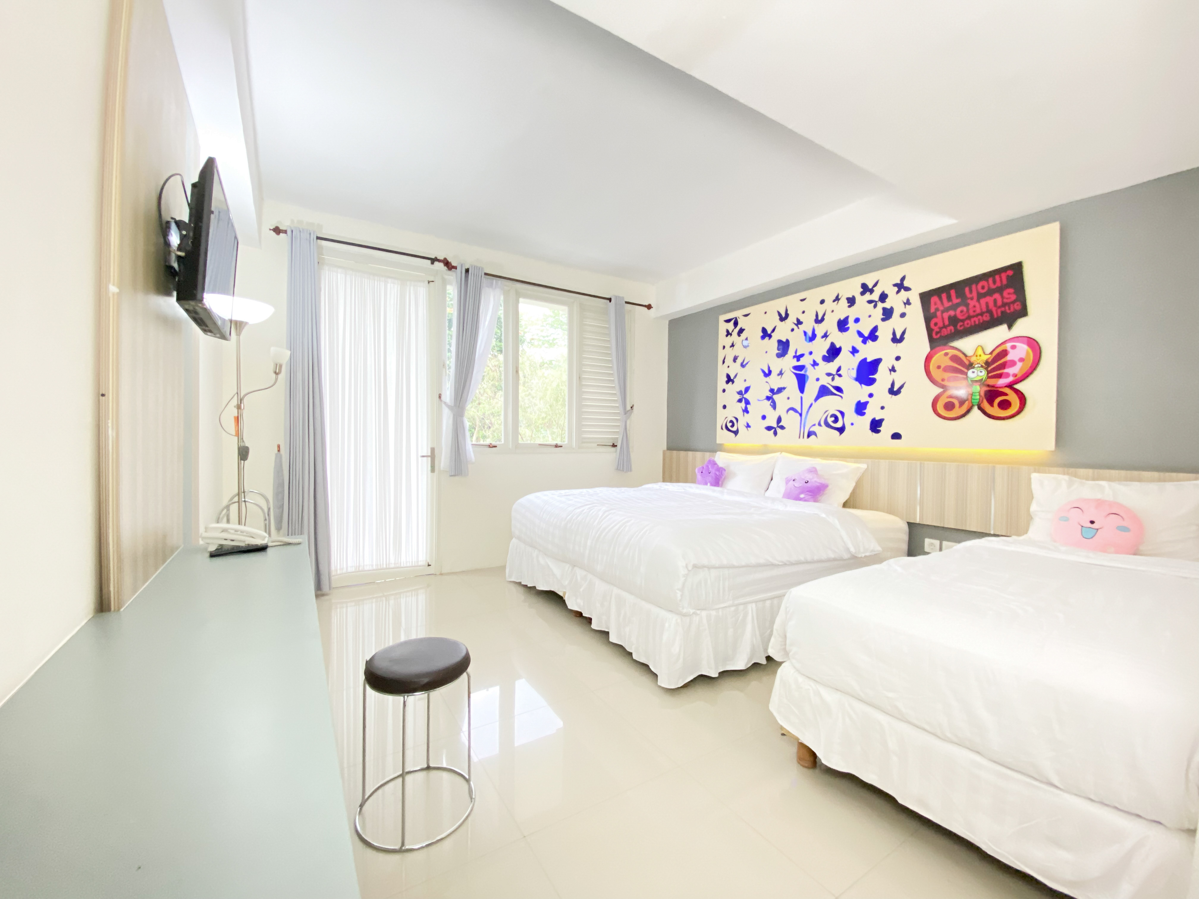 Hotel di Batu untuk Keluarga? Hotel Transformer Center Punya Konsep Unik dan Edukatif!